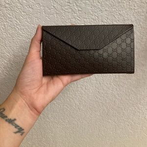 Leather GG Gucci Folding Sunglass Case and Waller 2 in 1